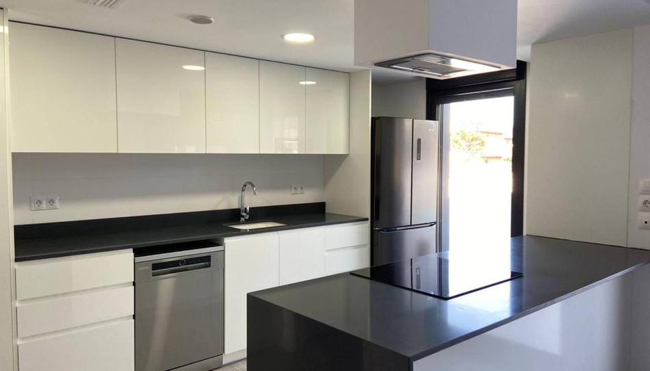 Photo 1 of Single-family semi-detached to rent in Calle Mar Cantábrico, Torre en Conill - Cumbres de San Antonio, Valencia