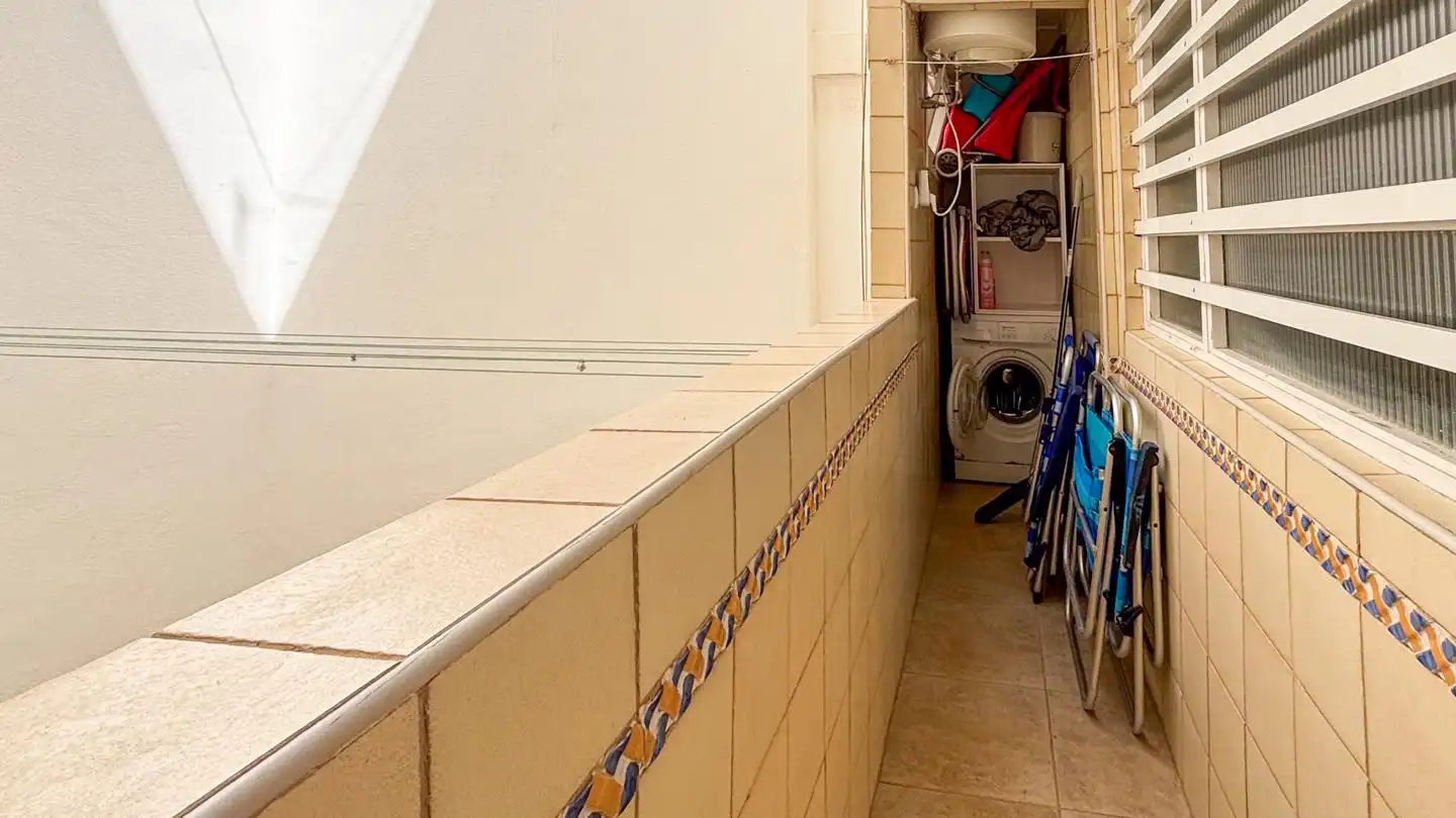 Wohnung zum Verkauf in Santa Pola mit Klimaanlage und Terrasse