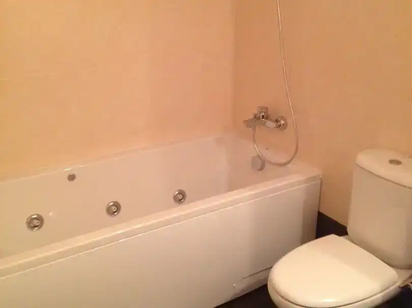 Bathroom of Flat for sale in A Pobra do Caramiñal, A Coruña