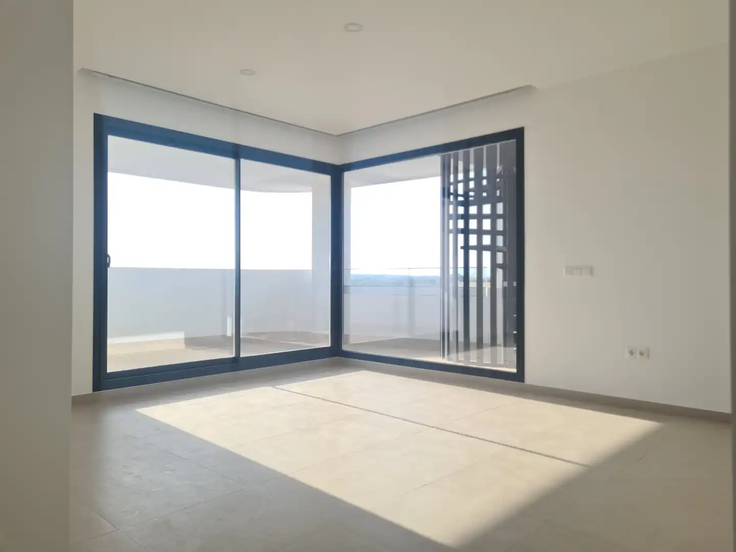 Sala de estar de Ático en venta en Sevilla con Aire acondicionado, Calefacción y Terraza