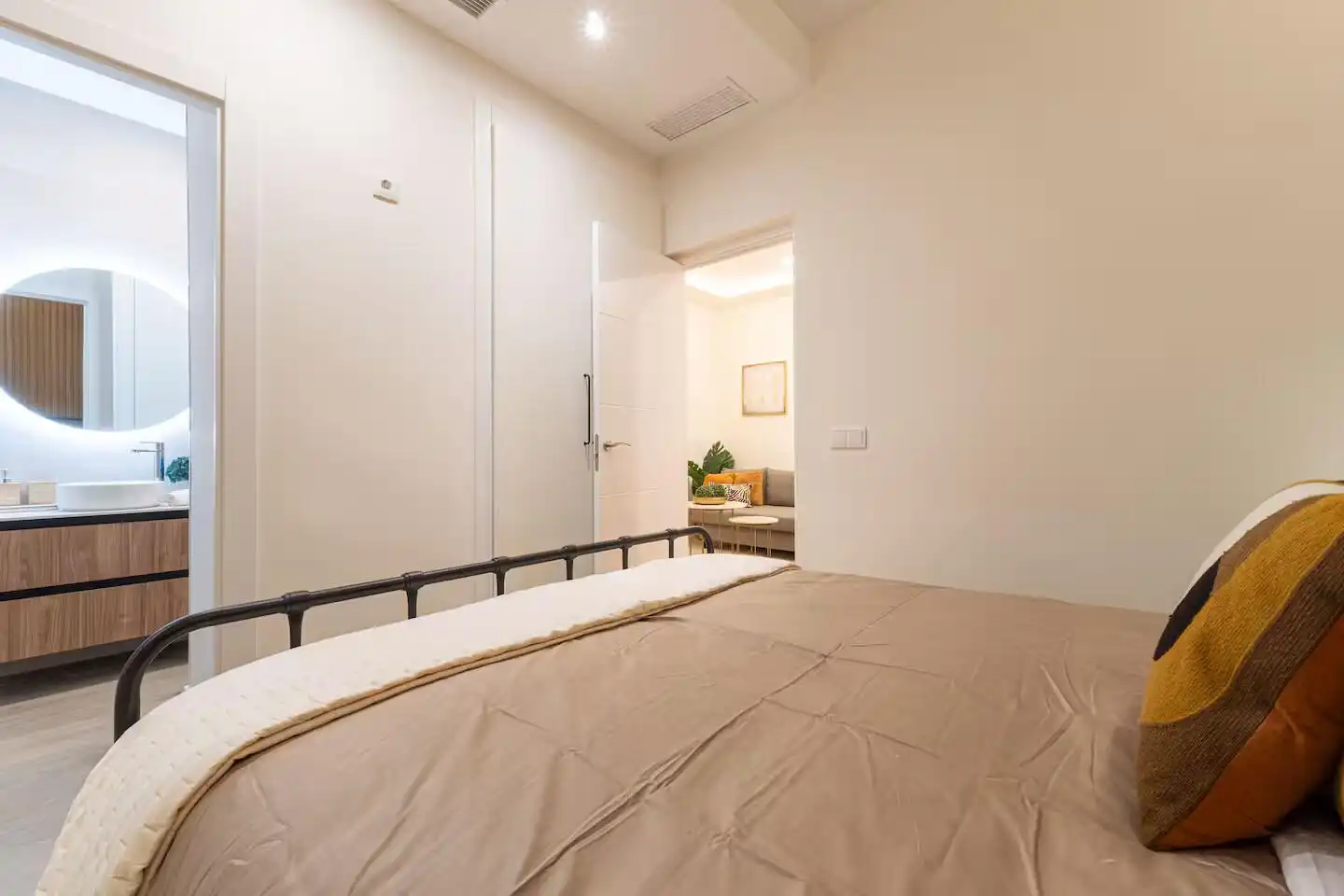 Bedroom of Flat for rent in Carlos Ruiz