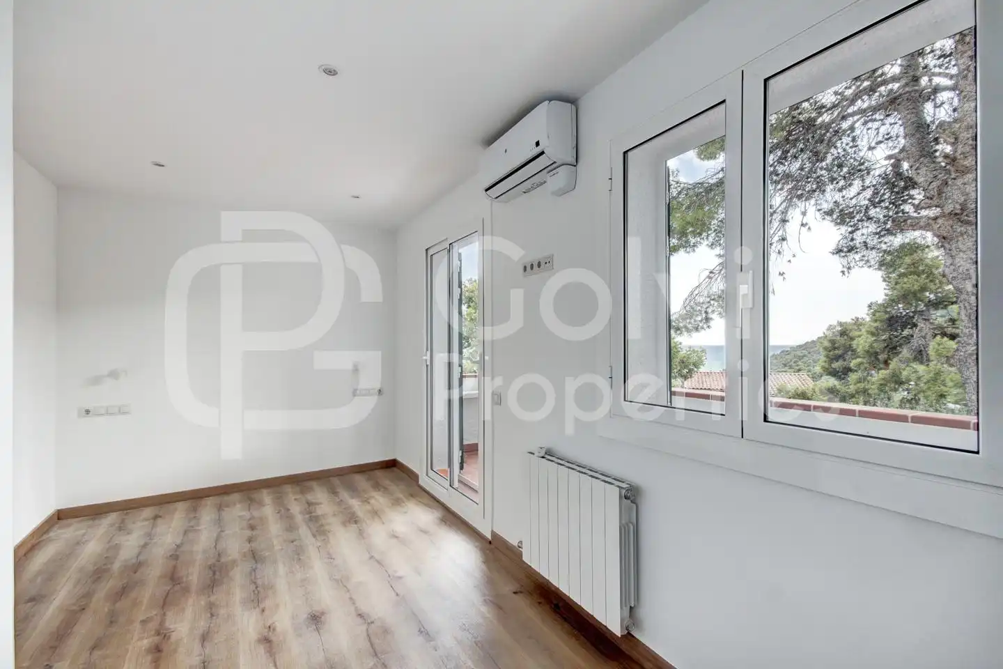 Detached homes for sale in El Poal