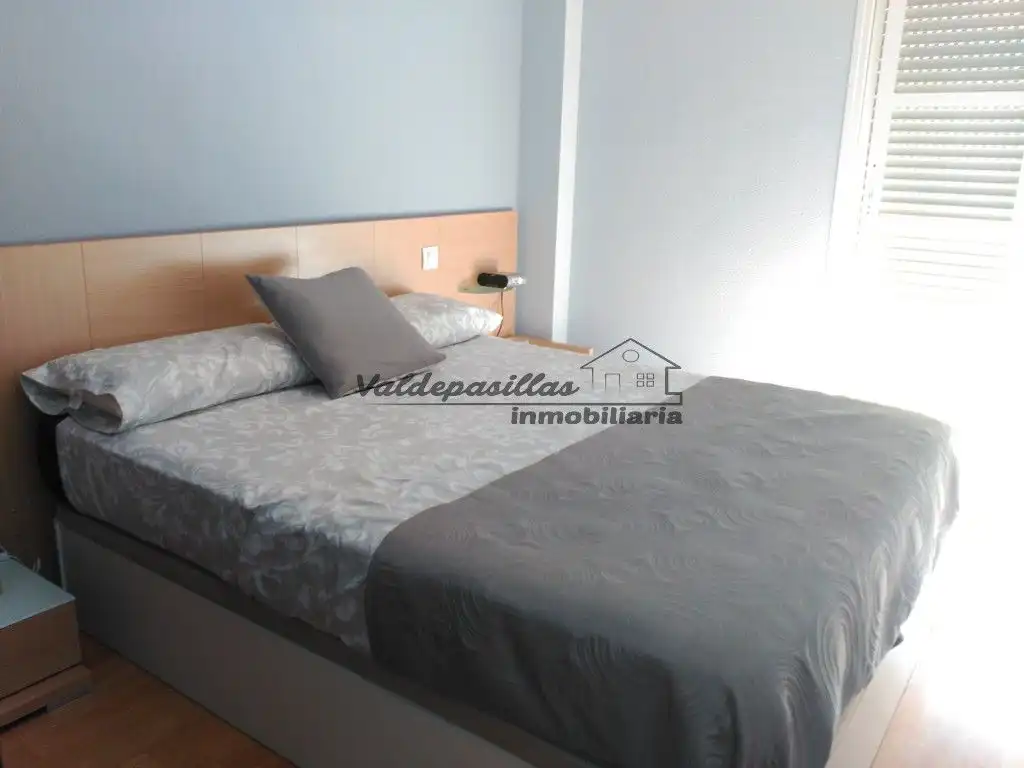 Schlafzimmer von Wohnungen zur Miete in Badajoz mit Klimaanlage, Heizung und Terrasse