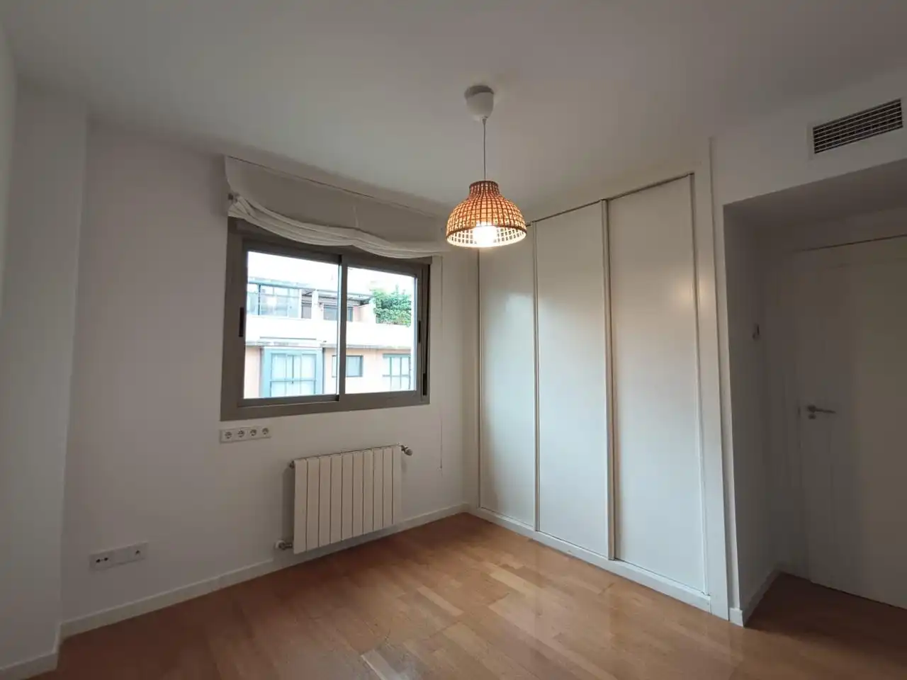 Bedroom of Flat for sale in Madrid  with Air Conditioner, Heating and Terrace