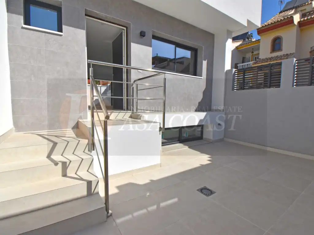 Terrace of Detached homes for sale in Mijas  with Air Conditioner and Terrace