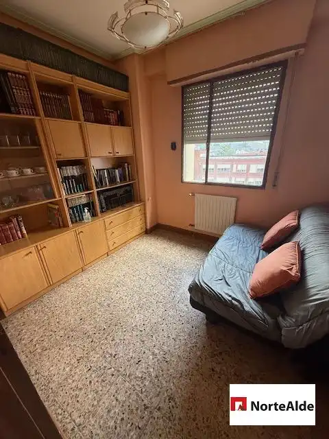 Bedroom of Flat for sale in Barakaldo   with Heating and Balcony