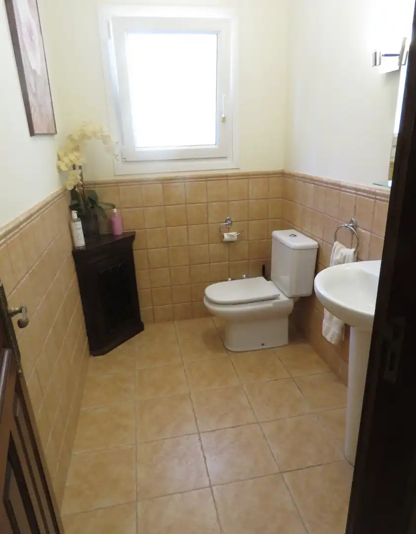 Baño de Casa o chalet en venta en Benahavís con Aire acondicionado, Calefacción y Jardín privado