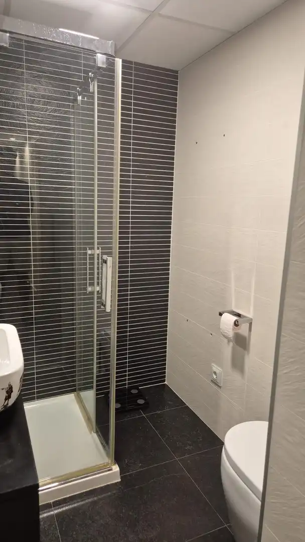 Badezimmer von Wohnung zur Miete in Murcia mit Klimaanlage, Heizung und Privatgarten