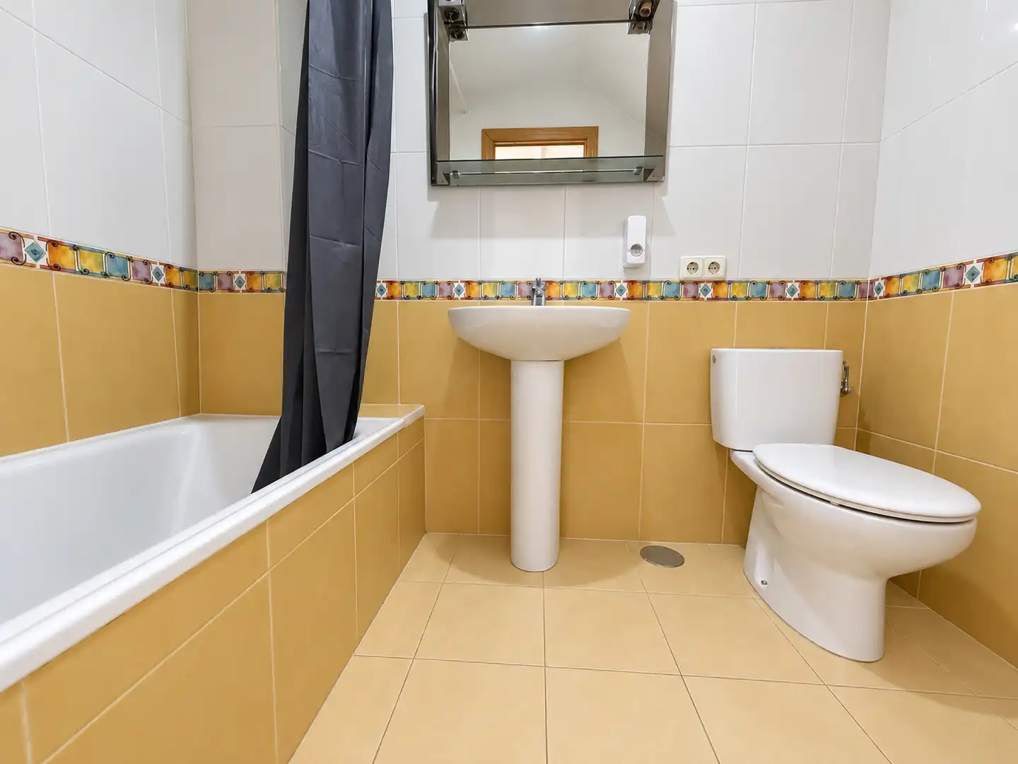 Baño de Piso en venta en Villaverde