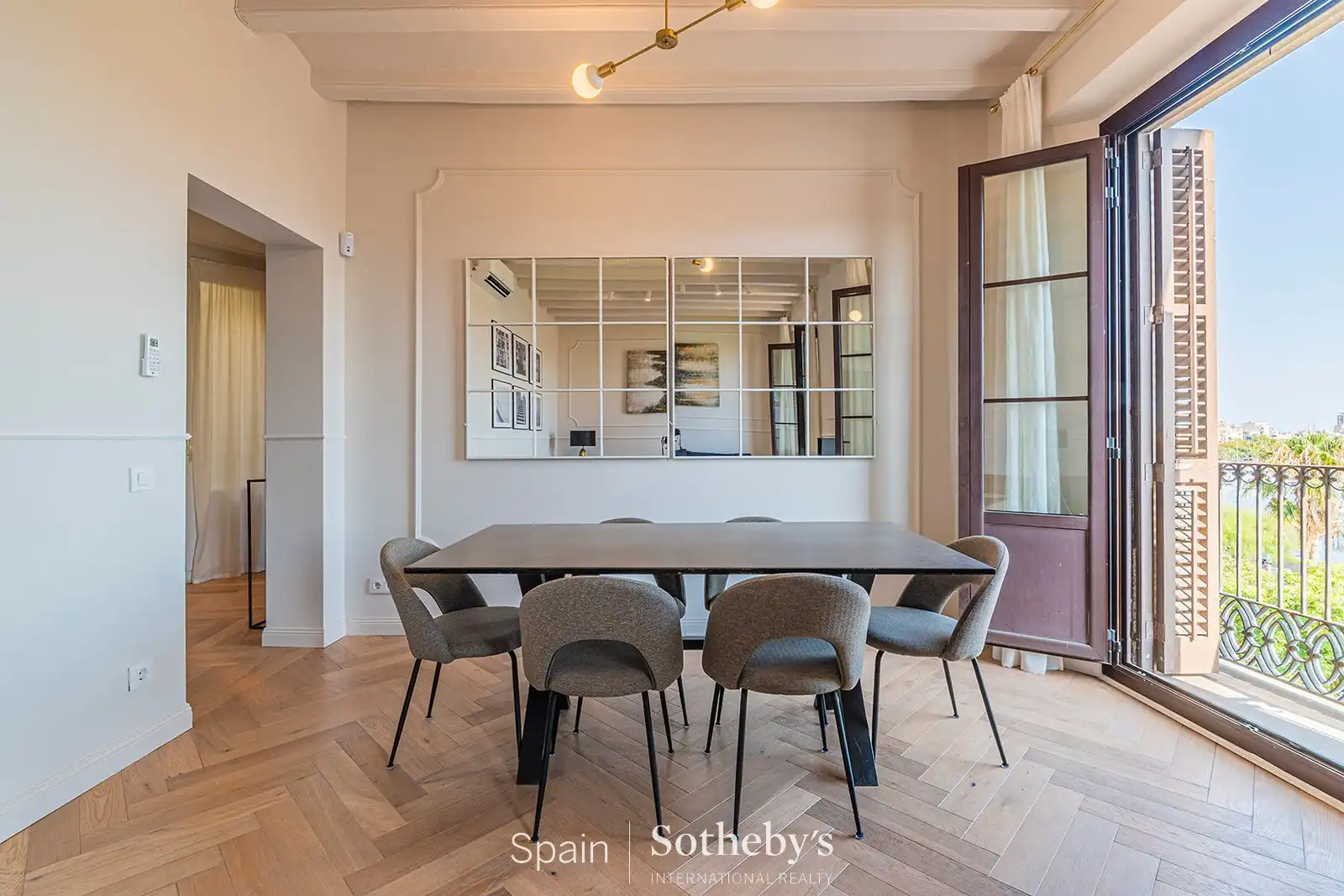 Apartamento con piscina en venta en Passeig Isabel II, imagen 10