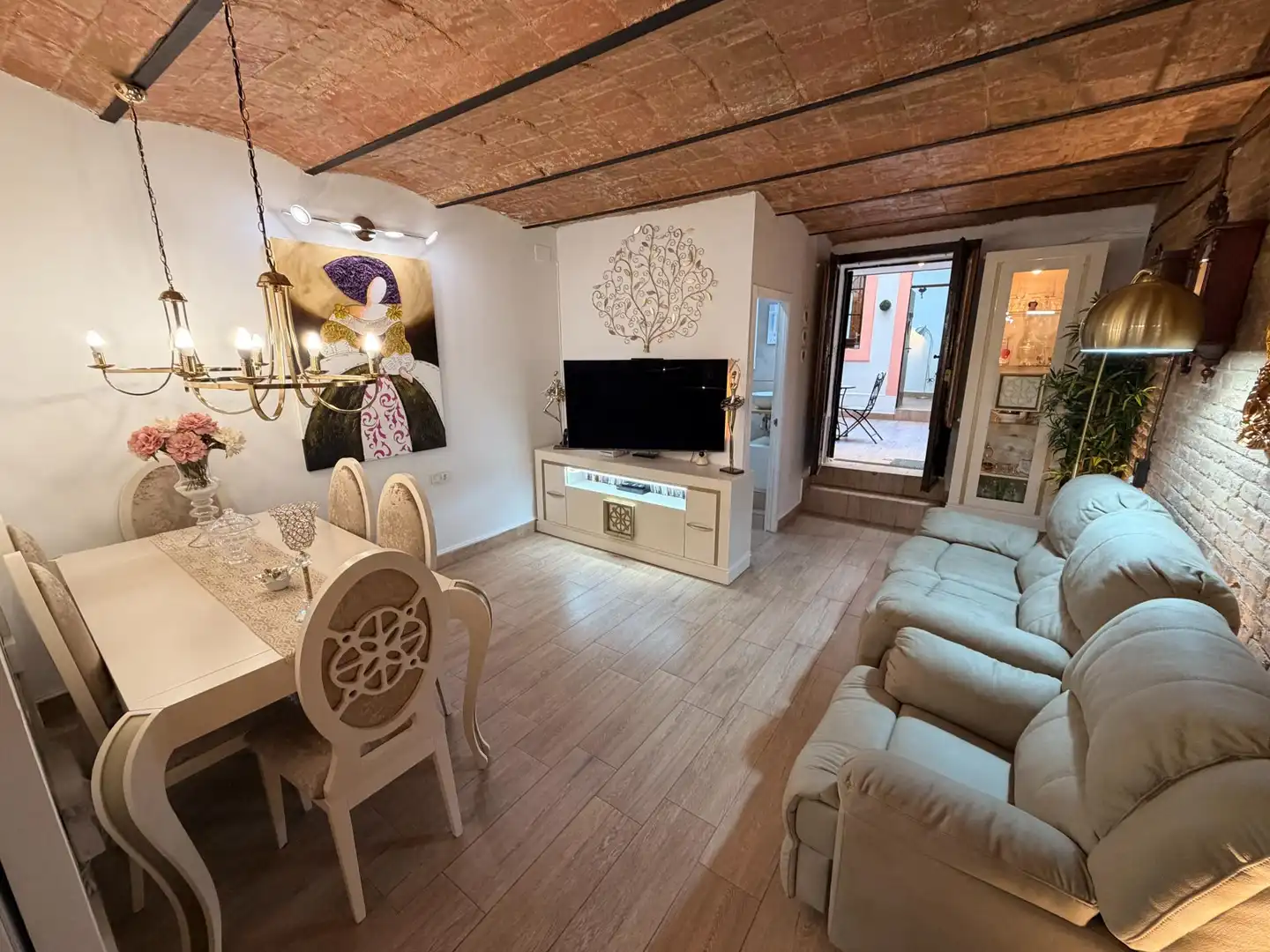 Wohnzimmer von Maisonette zum Verkauf in Barcelona mit Klimaanlage, Terrasse und Balkon