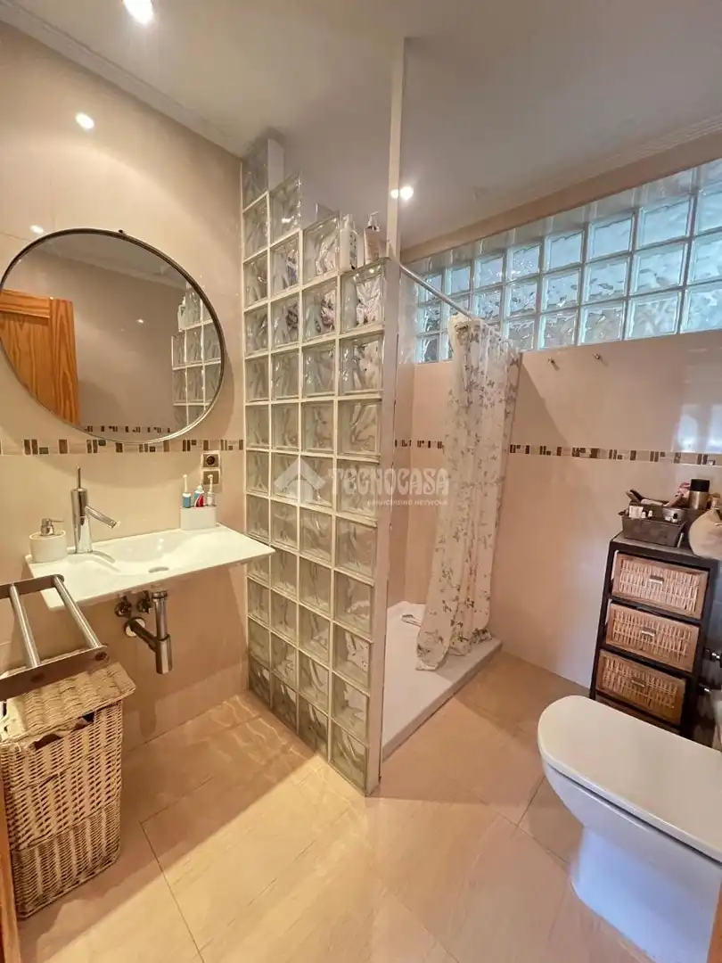 Baño de Piso en venta en Dos Hermanas