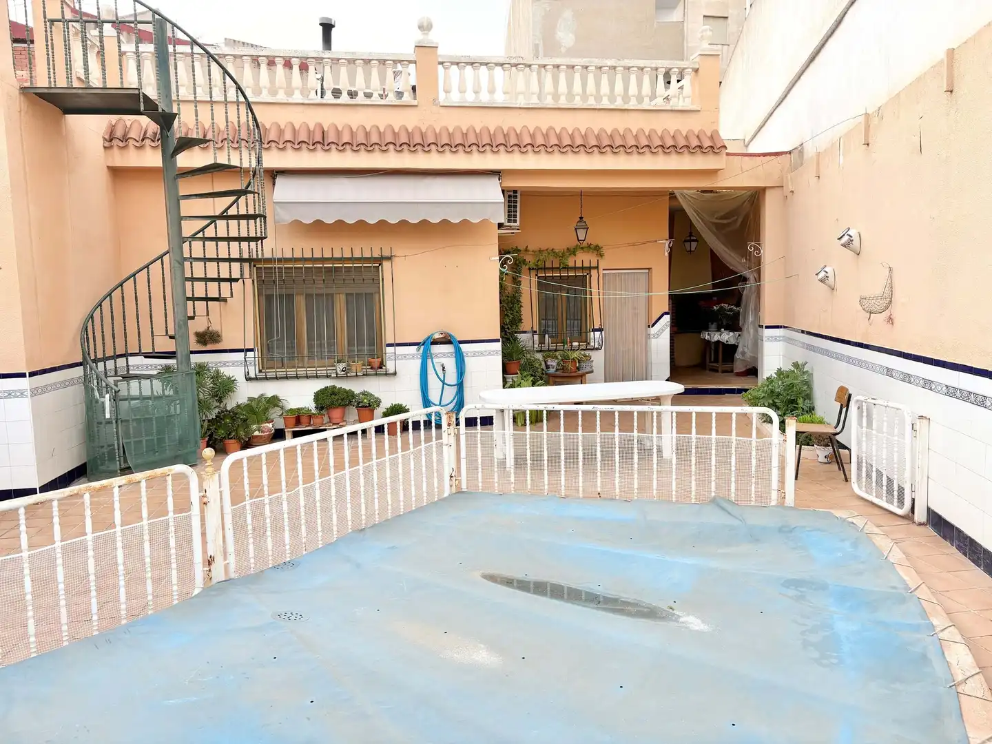 Exterior view of Detached homes for sale in Novelda  with Swimming Pool