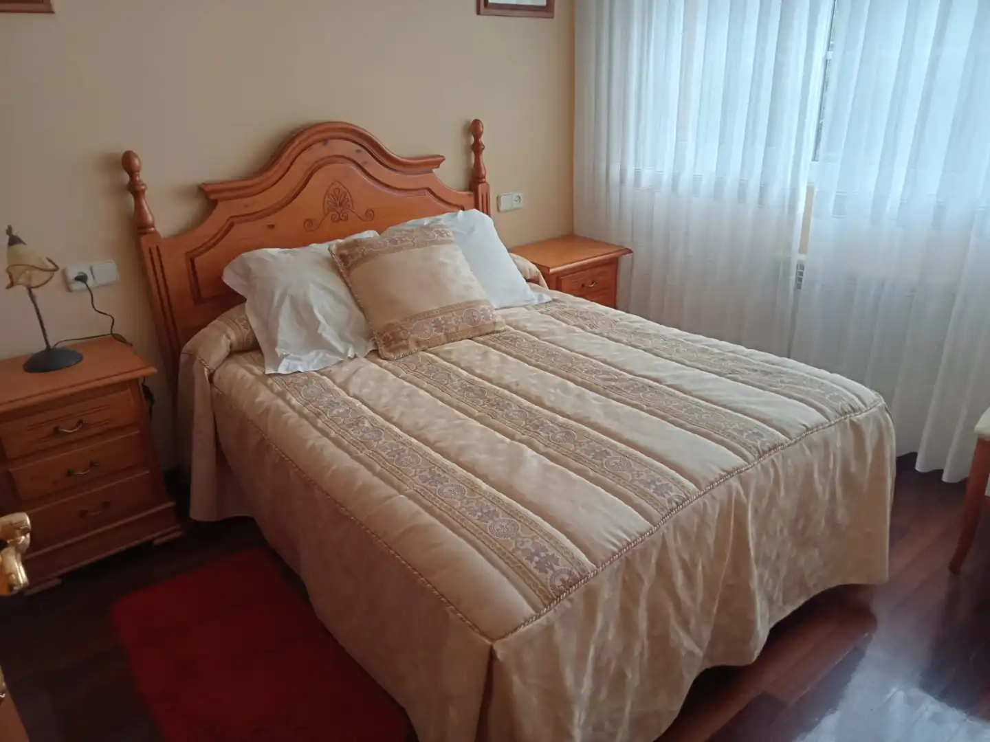 Habitación de Casa o chalet en venta en Santiago de Compostela  con Calefacción, Jardín privado y Terraza