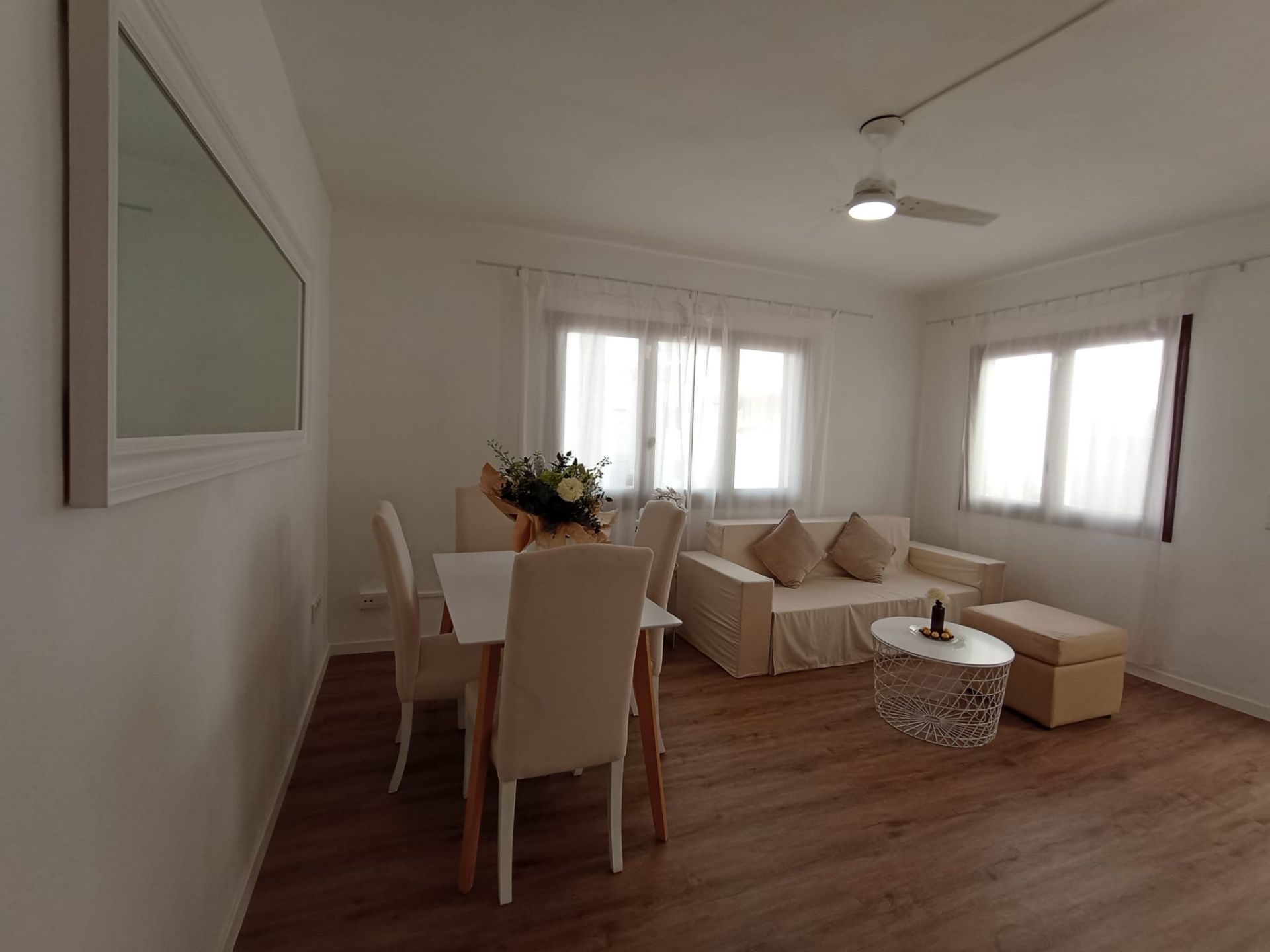 Dormitori de Apartament en venda en Sant Lluís