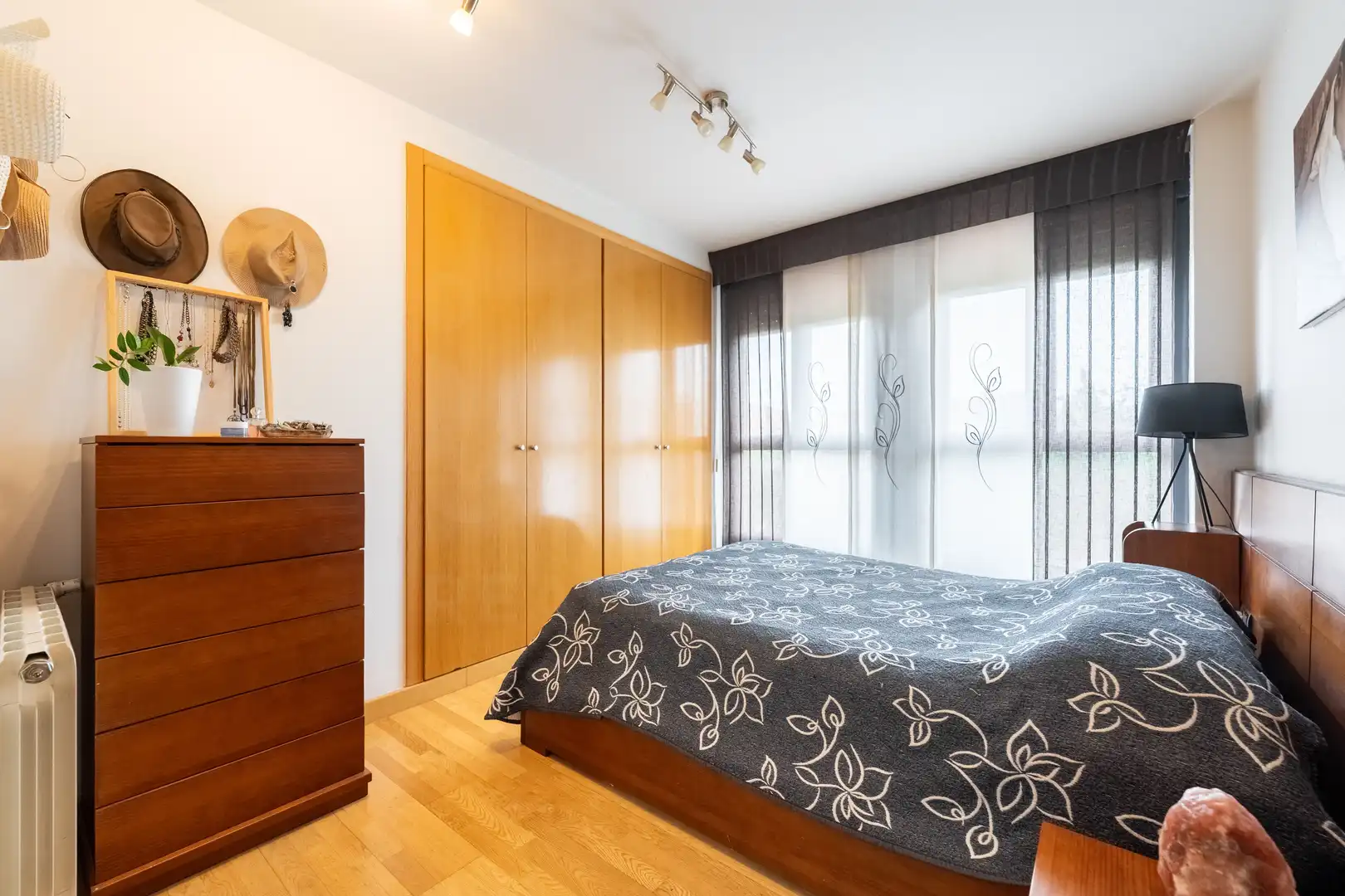 Habitación de Dúplex en venta en Torrejón de Ardoz con Calefacción, Terraza y Piscina