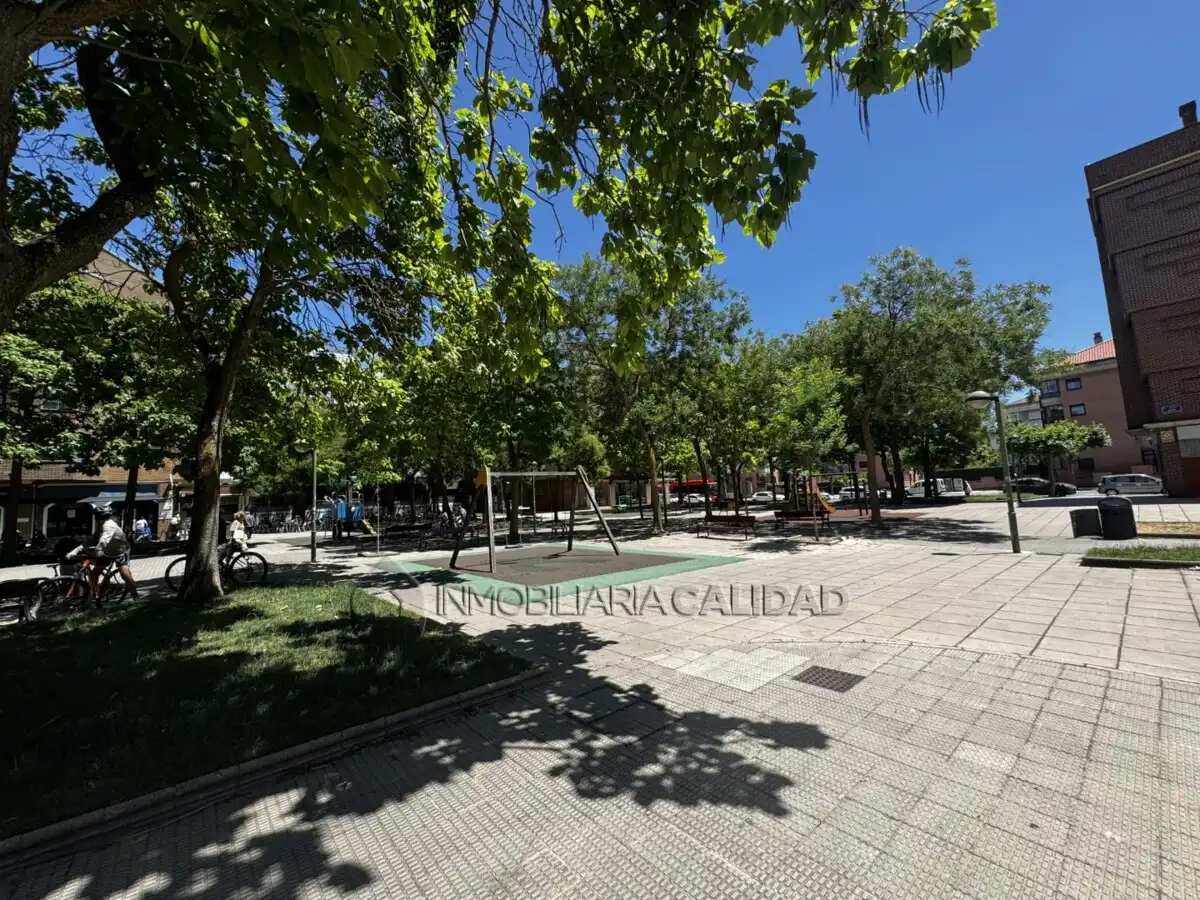 Exterior view of Flat for rent in Burgos  with Heating, Terrace and Storage room