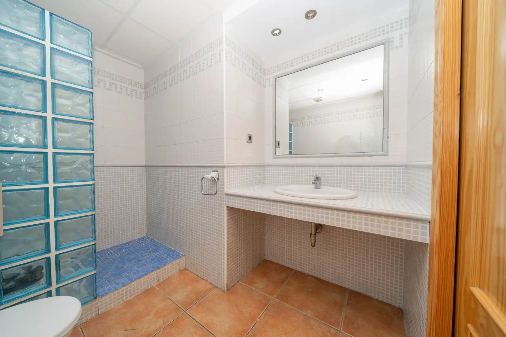 Bathroom of Flat for sale in San Javier  with Terrace, Swimming Pool and Community pool