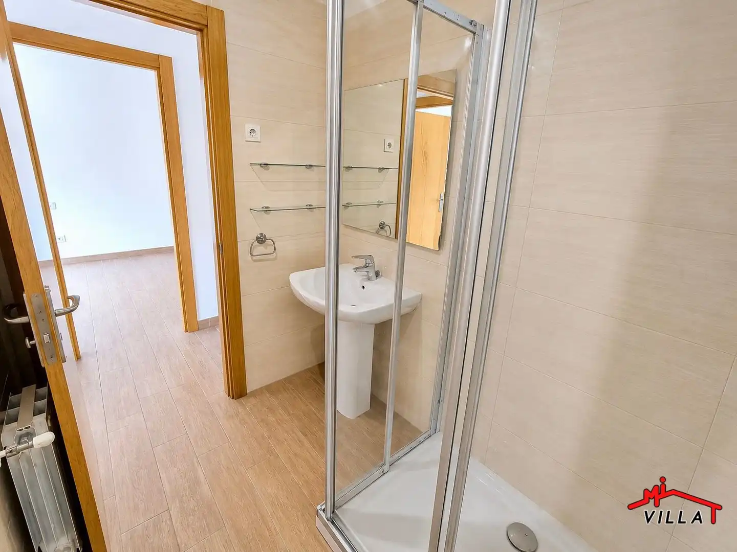 Baño de Piso en venta en Ramales de la Victoria con Calefacción, Terraza y Trastero