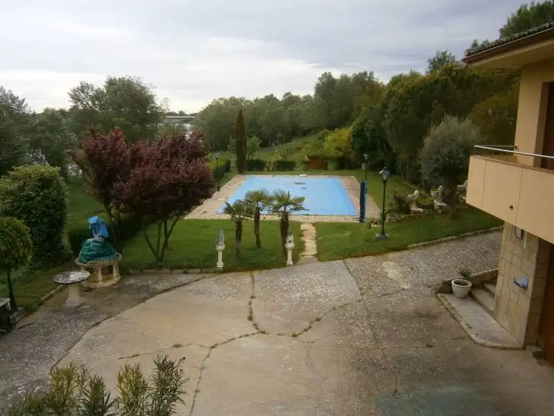 Xalet amb piscina en venda a Área Rural, imagen 2