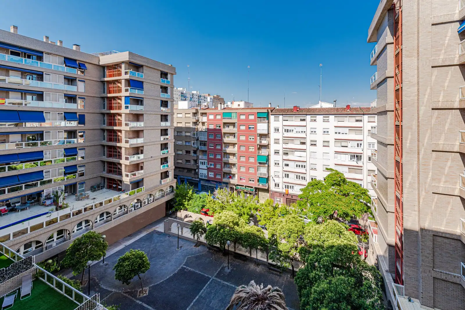 Vista exterior de Pis en venda en Zaragoza amb Terrassa i Traster