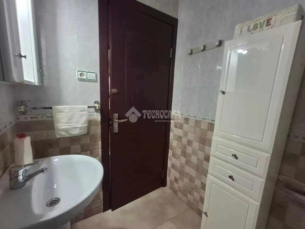 Casa aparellada en venda a La Carolina, imagen 16