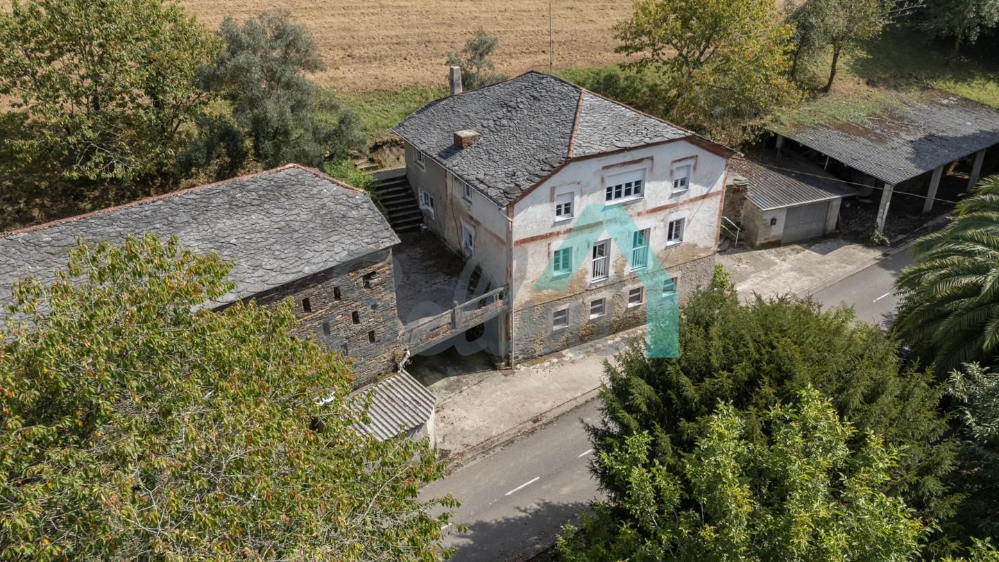 Vista exterior de Casa o xalet en venda en Coaña amb Jardí privat, Parquet i Terrassa