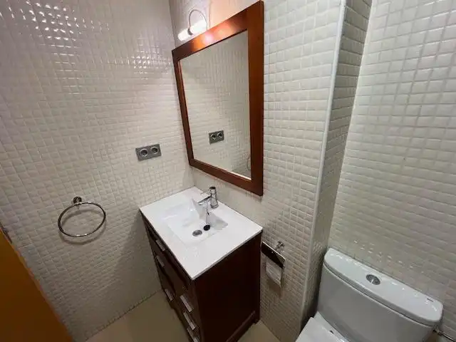 Baño de Apartamento de alquiler en Murcia con Aire acondicionado, Calefacción y Amueblado