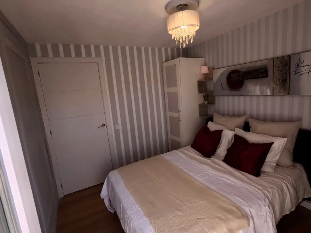 Schlafzimmer von Wohnung zum Verkauf in Badalona mit Balkon
