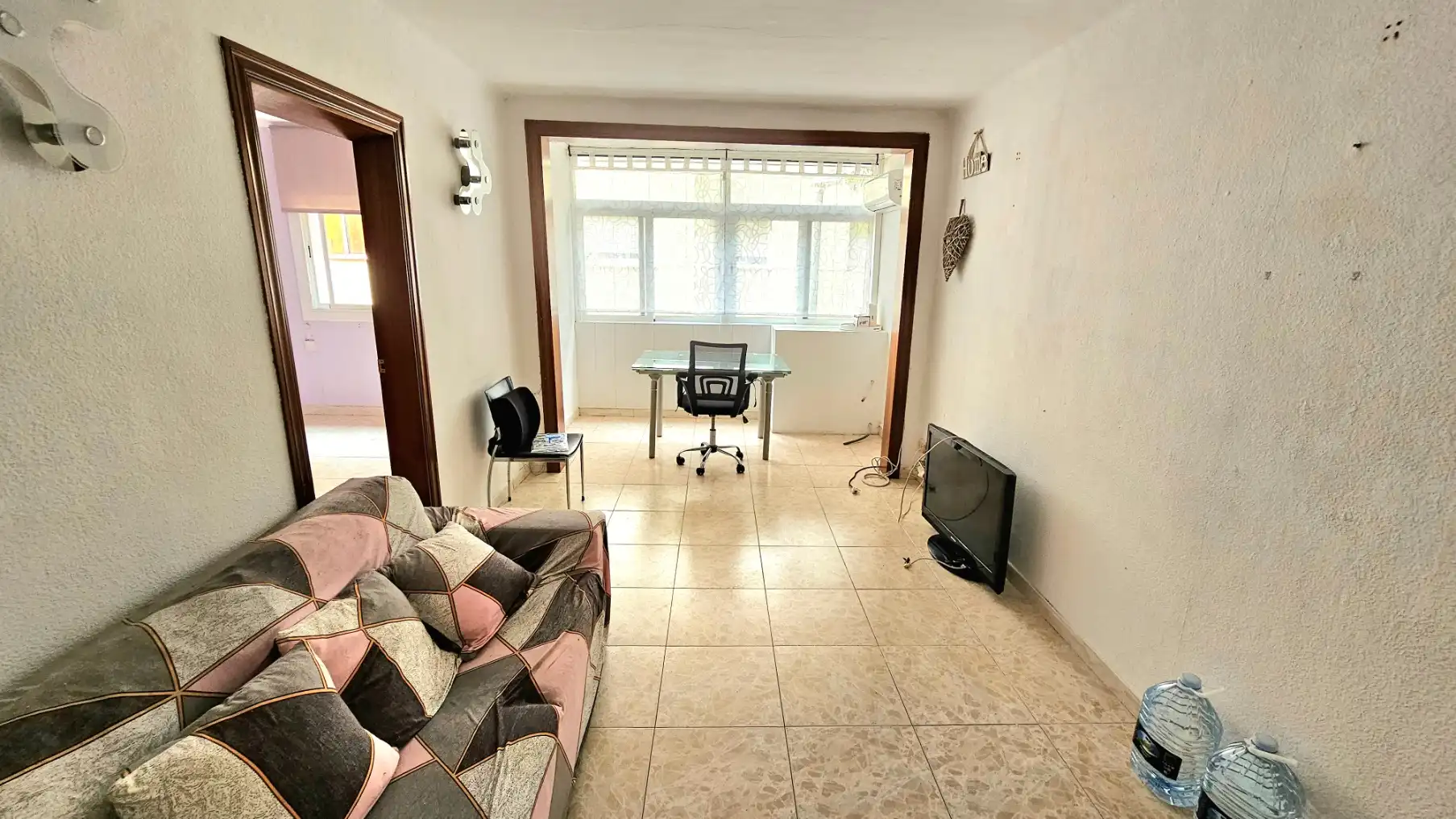 Sala de estar de Piso en venta en Santa Coloma de Gramenet con Aire acondicionado y Horno