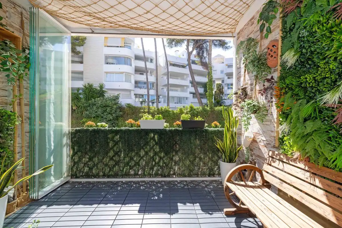 Terraza de Piso en venta en Marbella con Aire acondicionado, Calefacción y Jardín privado