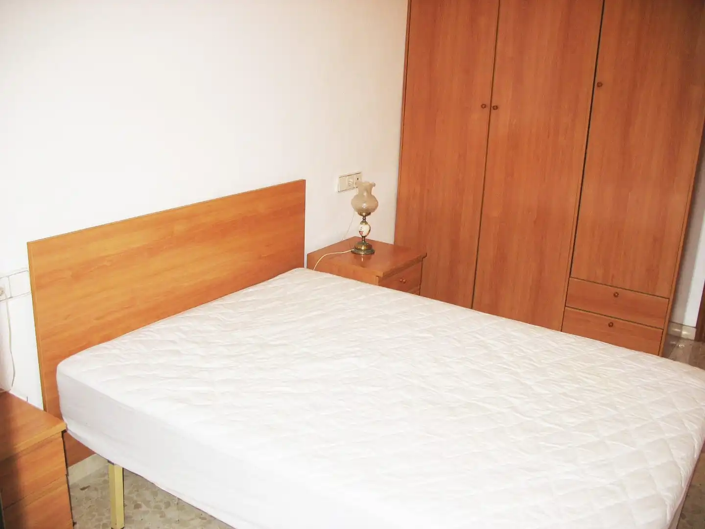 Habitación de Piso en venta en Alicante / Alacant con Terraza, Amueblado y Lavadora