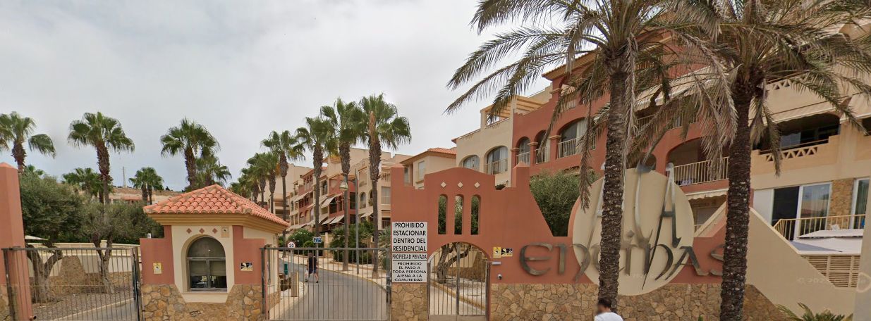 Vista exterior de Garatge en venda en El Ejido amb Alarma