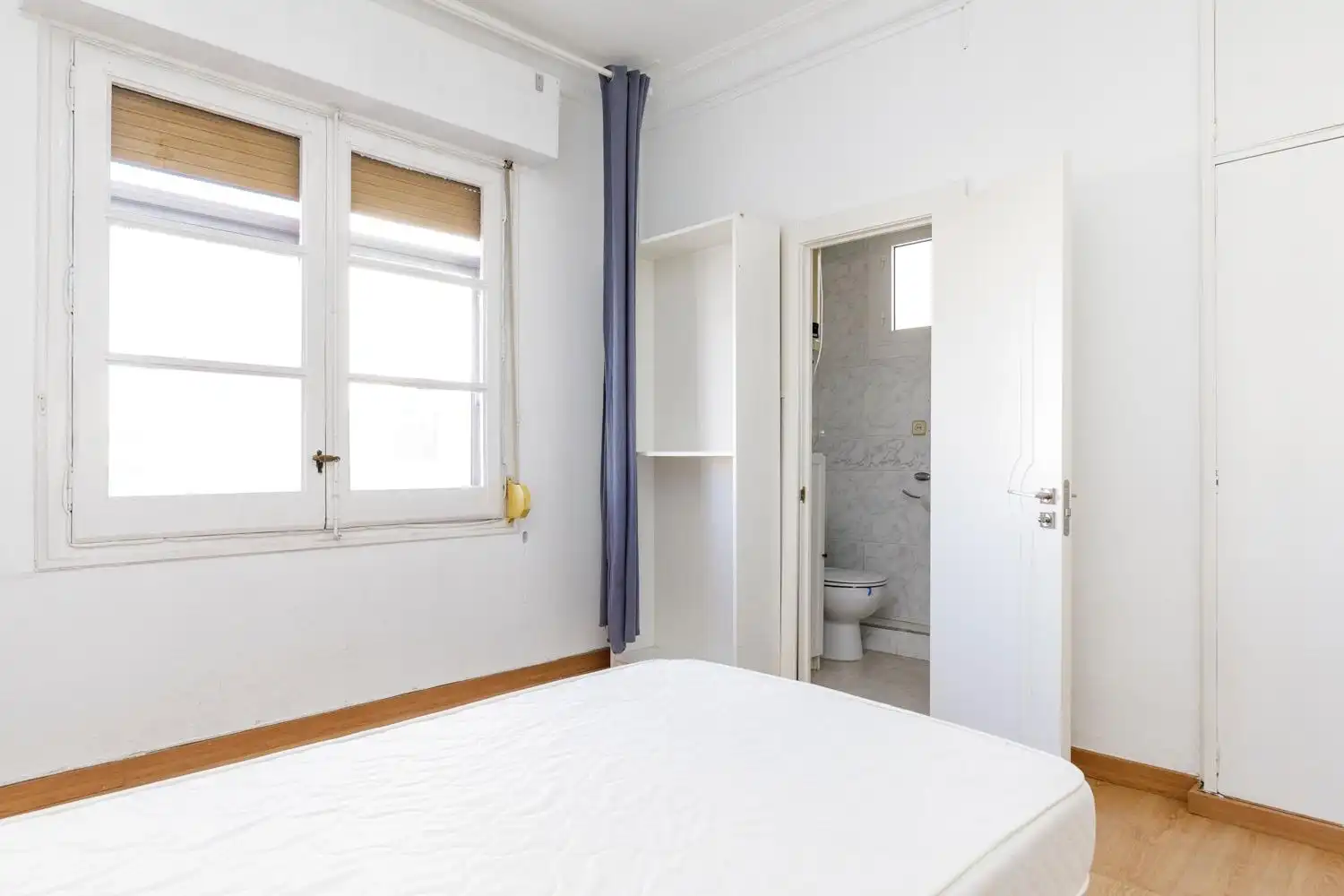 Habitación de Piso en venta en Zaragoza con Calefacción