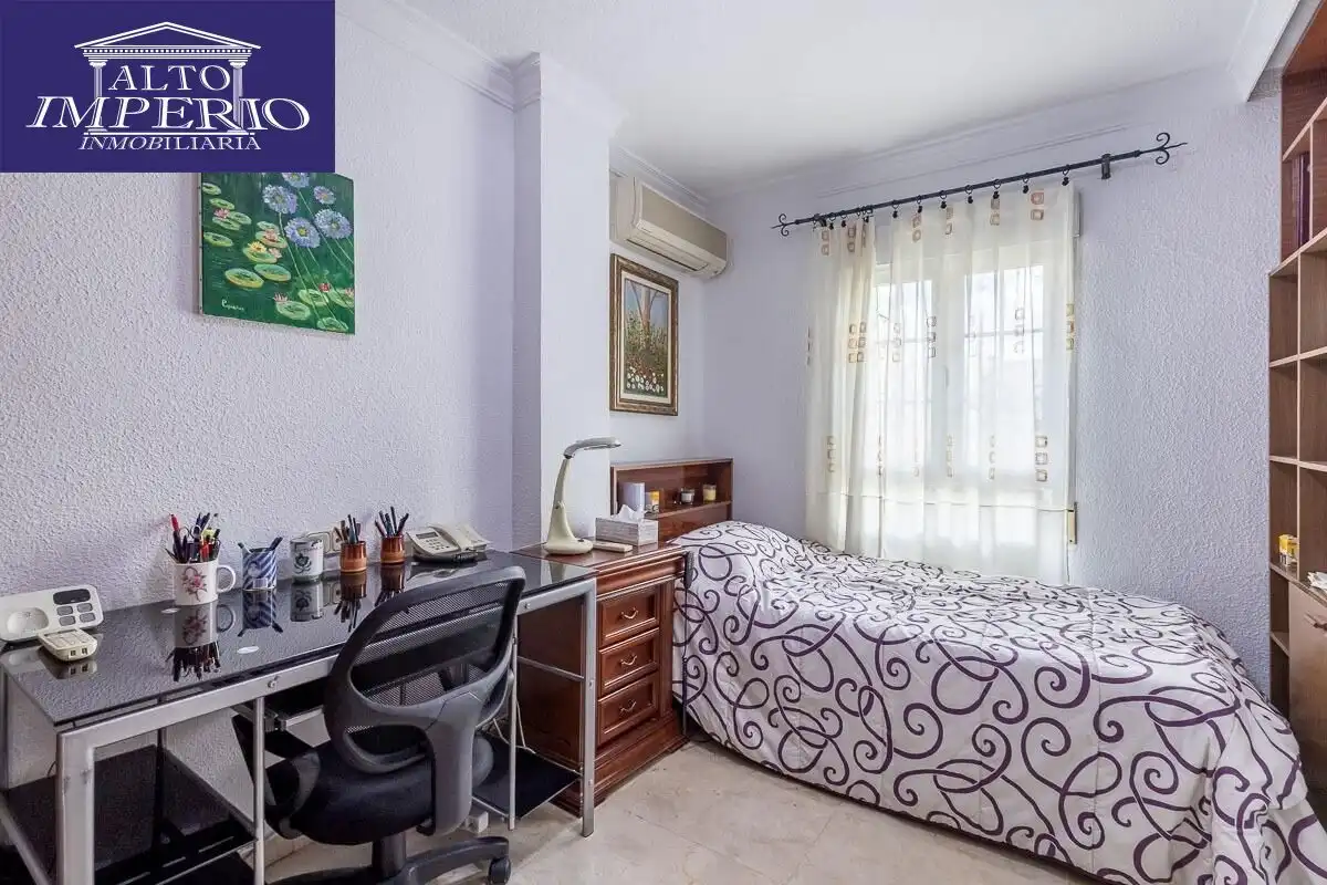 Piso con ascensor en venta en Calle ARQUITECTO JIMENEZ LACAL, imagen 23