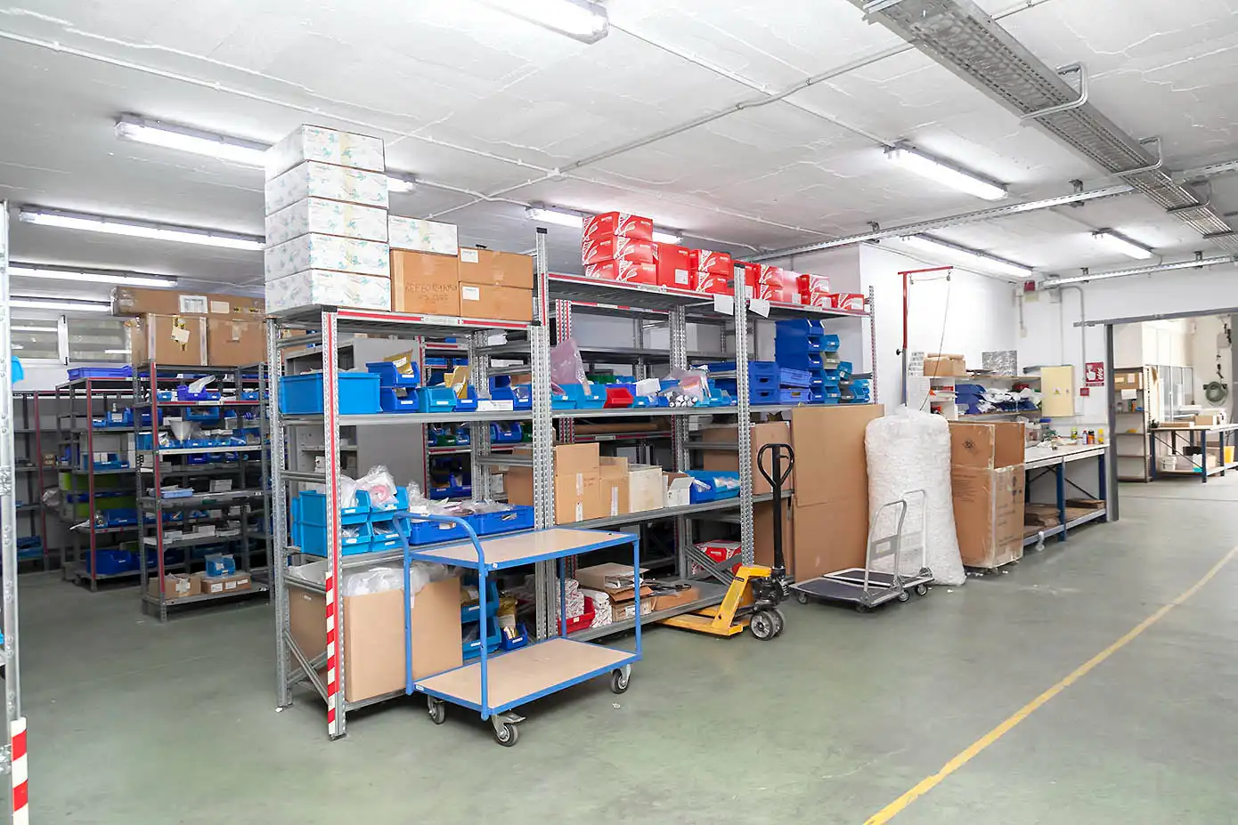Nave industrial en venta en Molins de Rei con Alarma