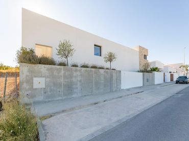 Casa amb piscina en venda a Calle de la Margarita