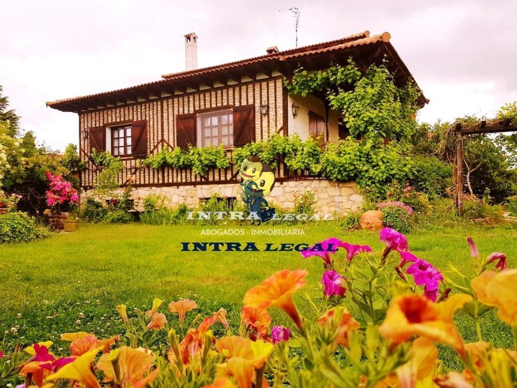 Casa o xalet en venda en Villamayor amb Calefacció i Moblat