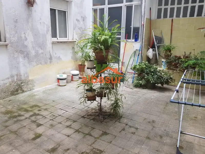 Jardí de Pis en venda en Arcos de la Frontera amb Aire condicionat, Calefacció i Parquet