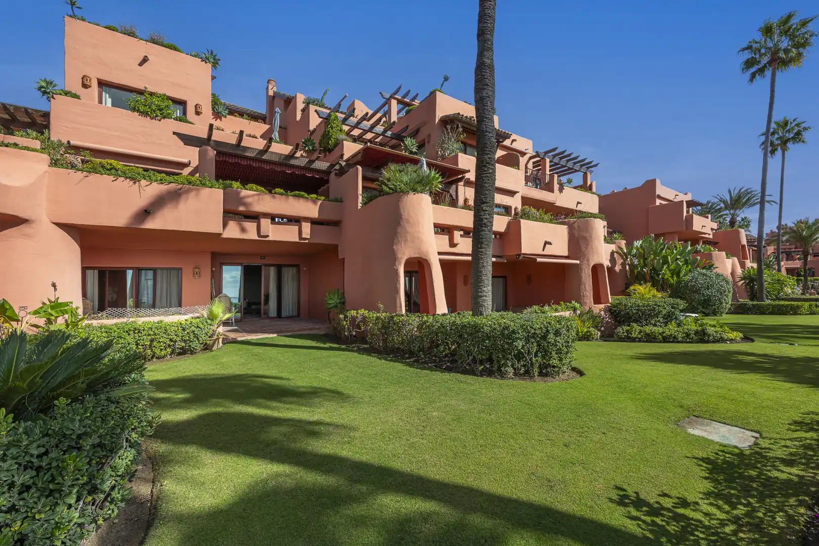 Ground floor with pool for sale in Selwo, imagen 6