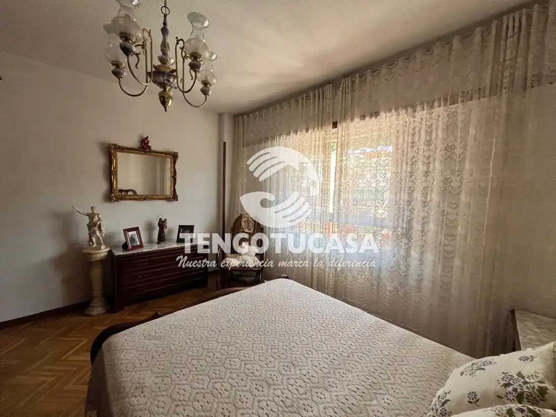 Habitación de Piso en venta en Madrid con Terraza, Amueblado y Horno