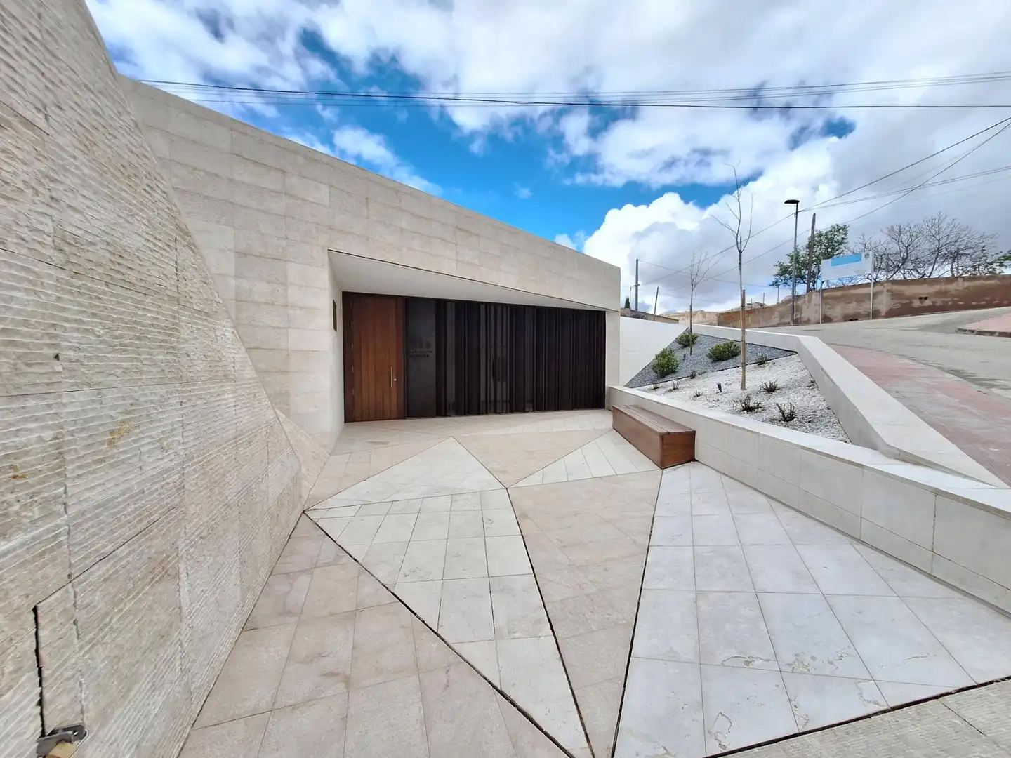 Vista exterior de Casa o chalet en venta en Algueña con Calefacción, Balcón y Jacuzzi