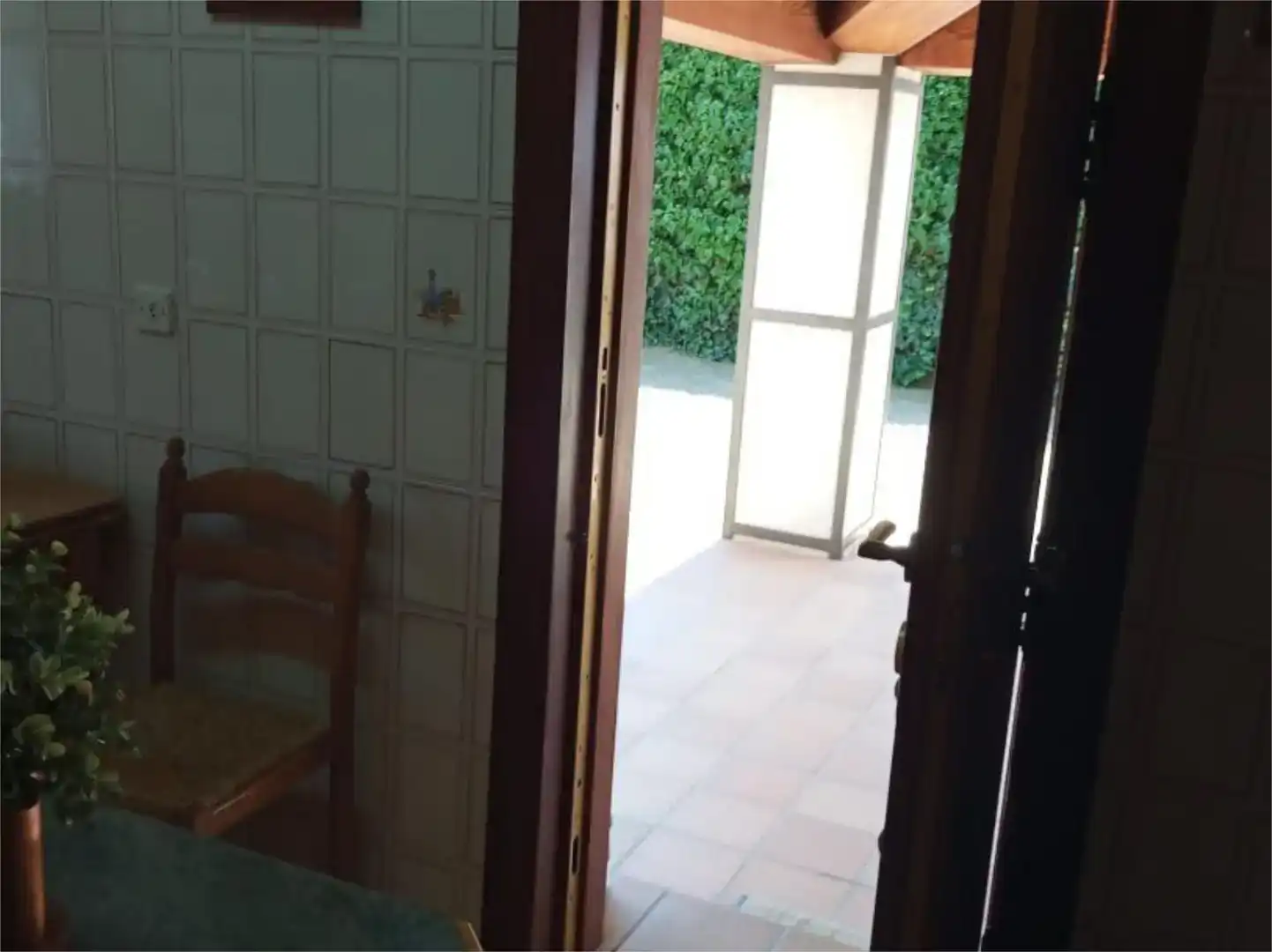 Casa adosada en venda en Cubillas de Santa Marta amb Jardí privat, Traster i Moblat
