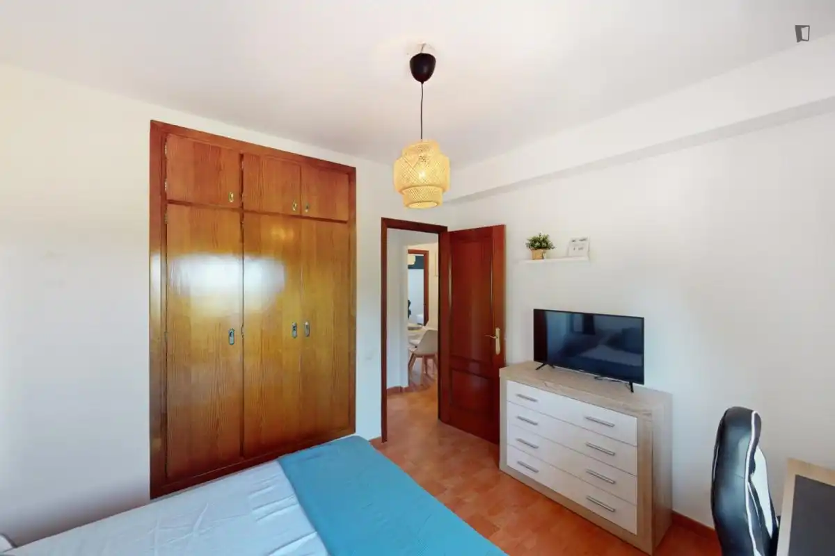Bedroom of Apartments for share in Jerez de la Frontera  with Furnished, Washing machine and Microwave