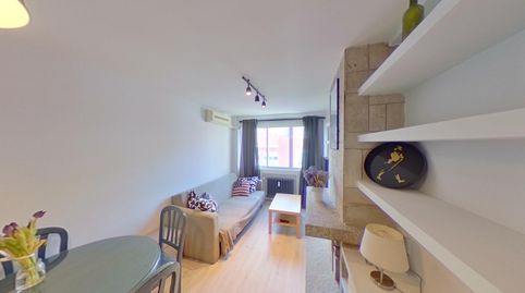 Foto 2 de Piso de alquiler en Calle de Coslada, Guindalera, Madrid Capital