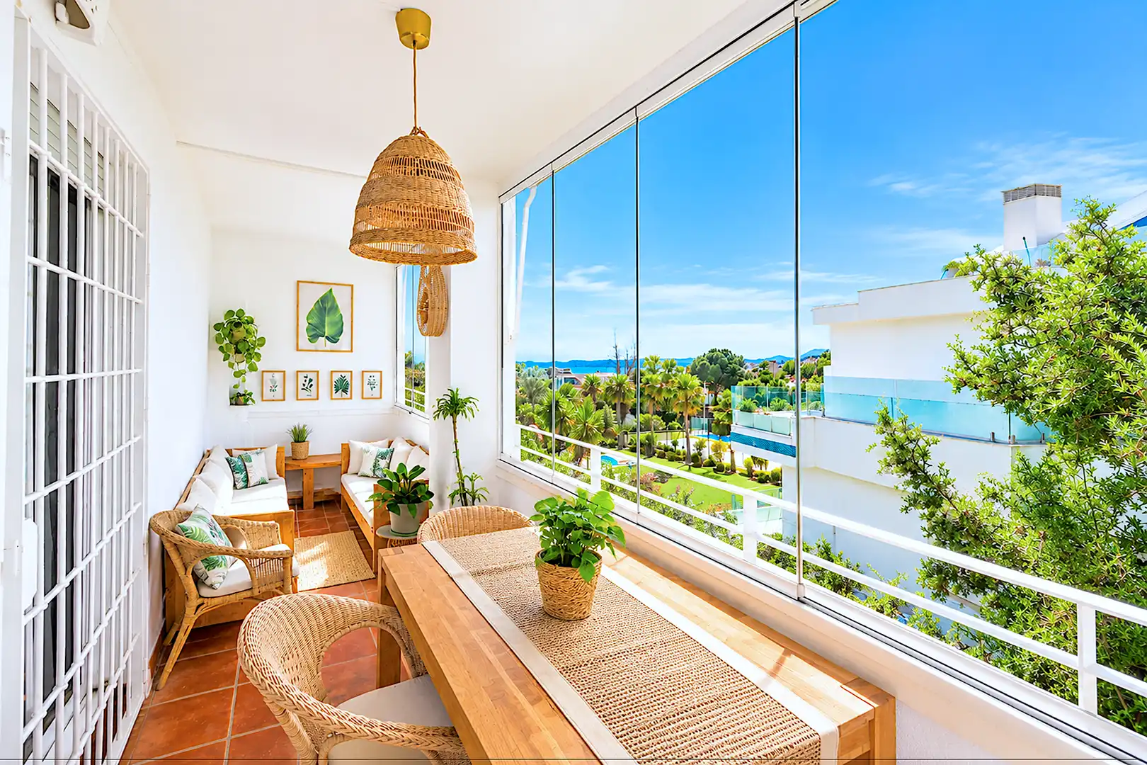 Apartment with terrace for sale in Torrequebrada