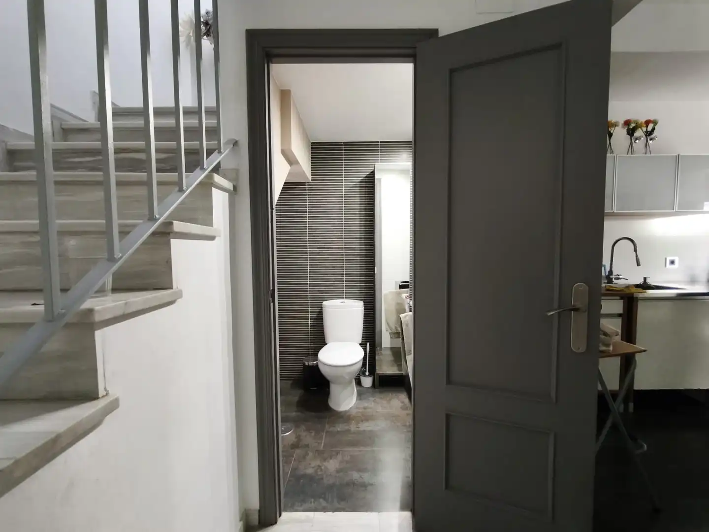 Bathroom of Houses for sale in Gines  with Air Conditioner, Private garden and Terrace