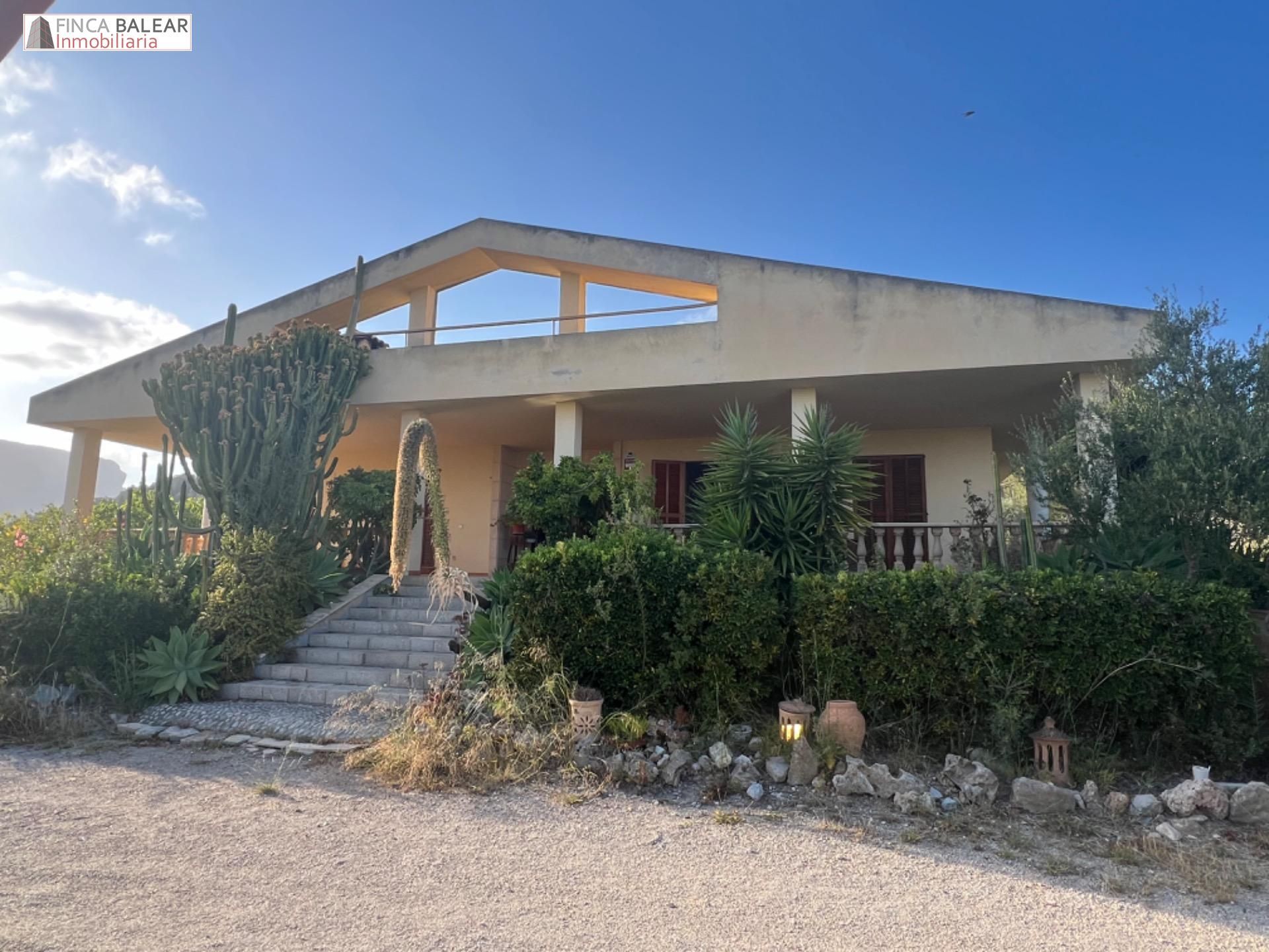 Vista exterior de Finca rústica en venda en Lloseta amb Calefacció, Terrassa i Alarma