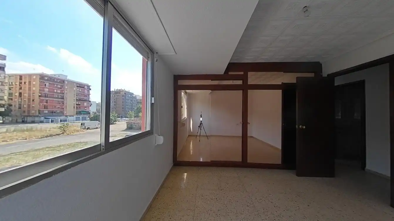 Bedroom of Flat for sale in Valencia