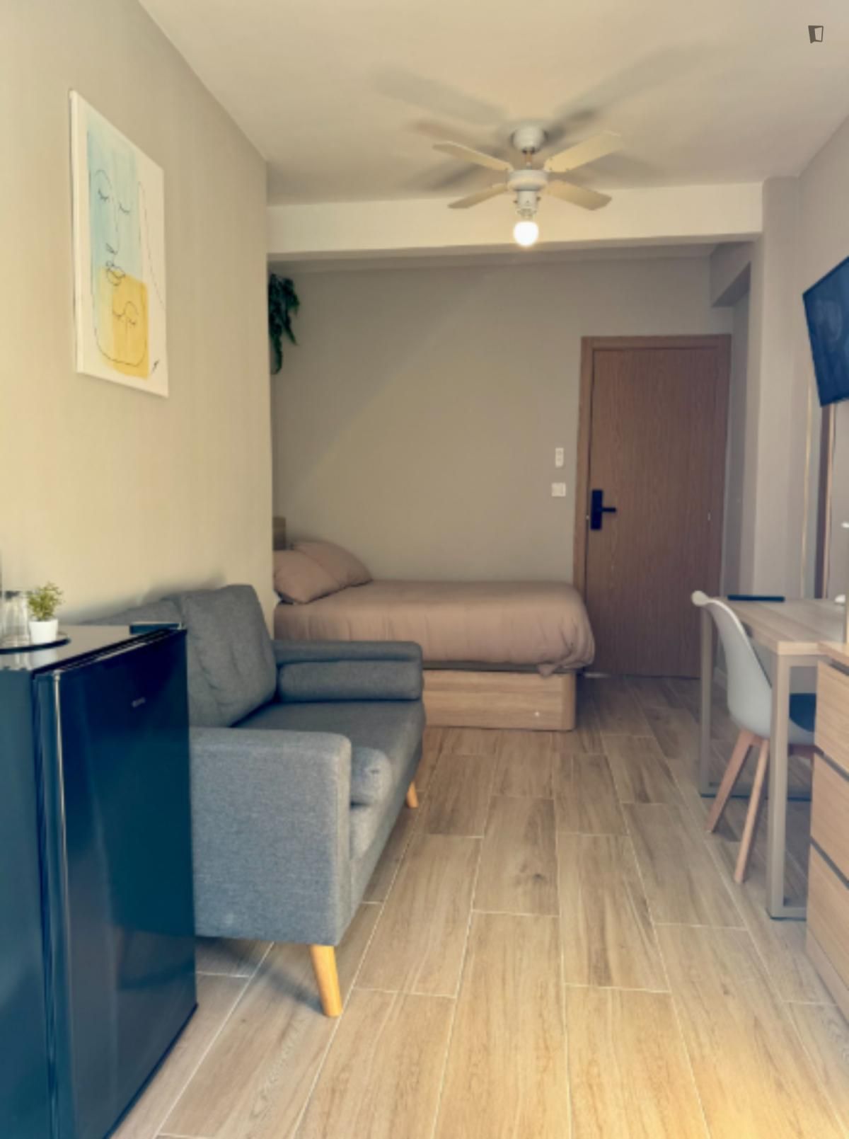 Dormitori de Apartament per a compartir en Alicante / Alacant amb Moblat, Forn i Rentadora
